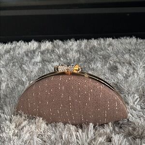 Beautiful Sparkly Clutch🩷🎀✨